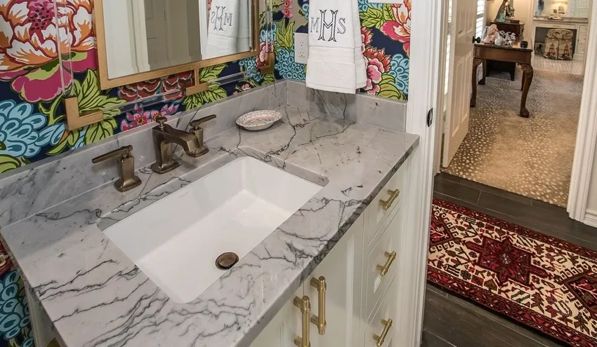 Кварцит Opus White